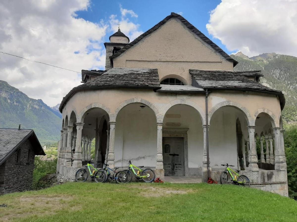 Locanda Del Sasso Rooms Crodo Exteriér fotografie