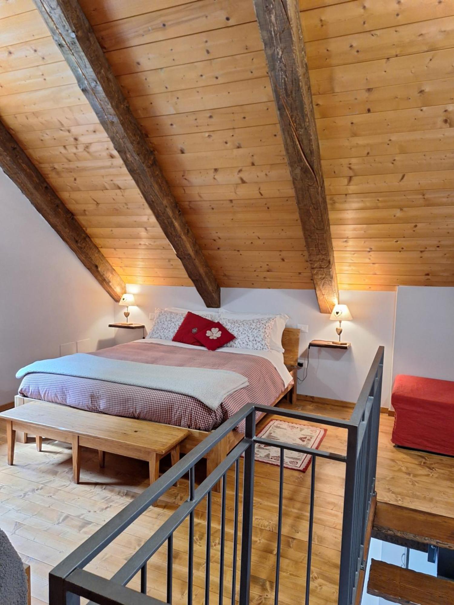 Locanda Del Sasso Rooms Crodo Exteriér fotografie
