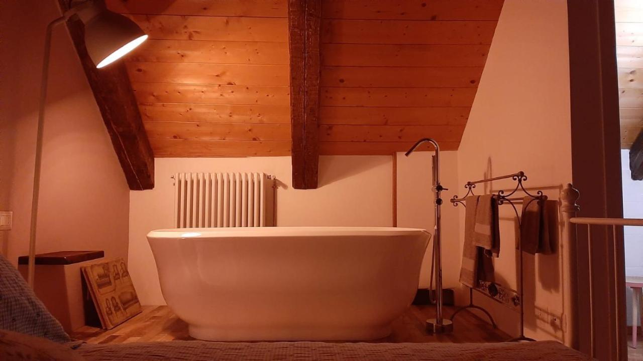 Locanda Del Sasso Rooms Crodo Exteriér fotografie